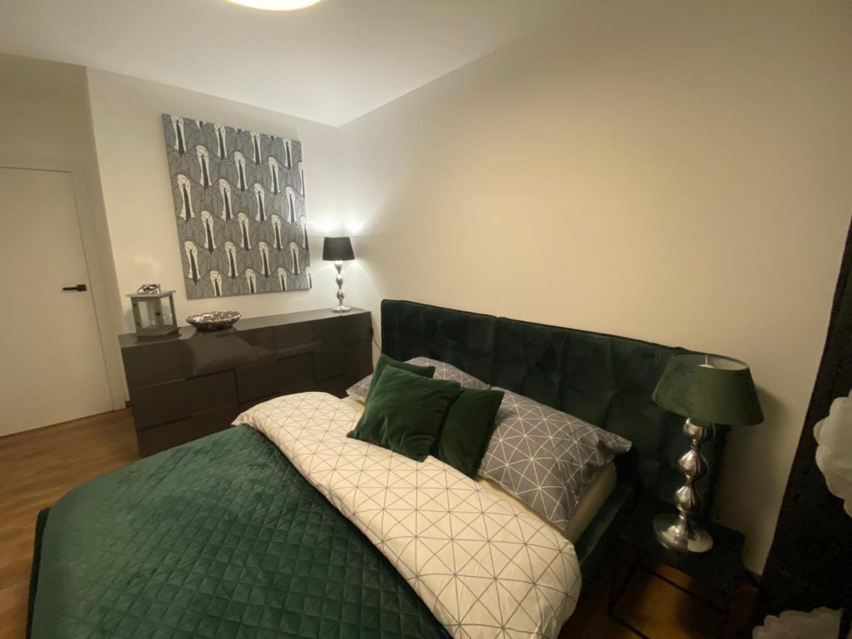 Vip Polo Apartment Gliwice Extérieur photo